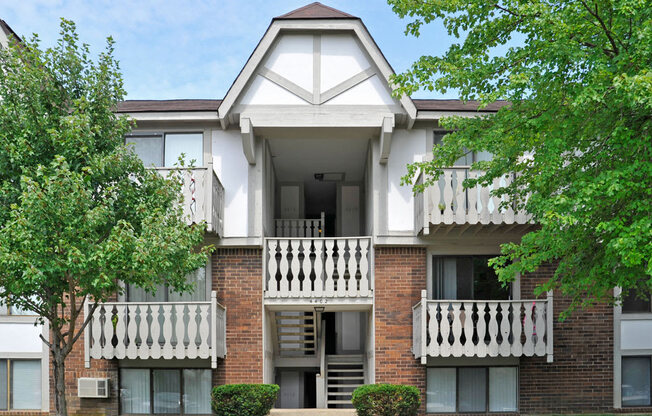 Nature-Filled Community at Eastgate Woods Apartments, Batavia, 45103