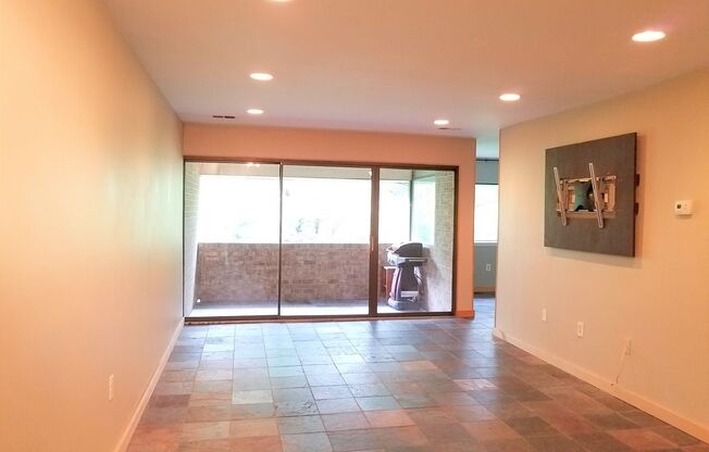 Extremely Well Maintained Second Level Condo ready for you to call home!