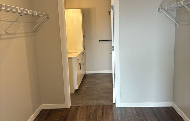 2 beds, 2 baths, 1,210 sqft, $2,000, Unit 320