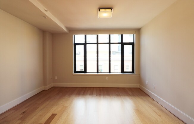 Studio, 1 bath, $2,000, Unit 422