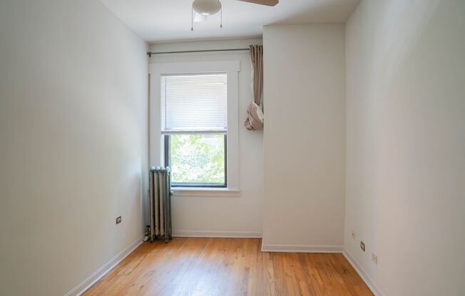 1 bed, 1 bath, 450 sqft, $1,595, Unit 4715-15N