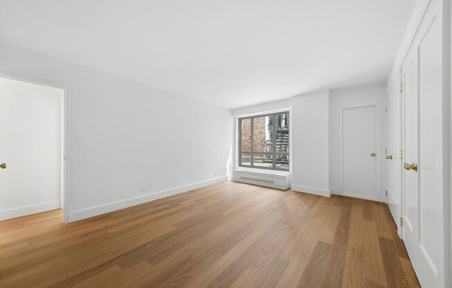 2 beds, 2 baths, $11,000, Unit 16D