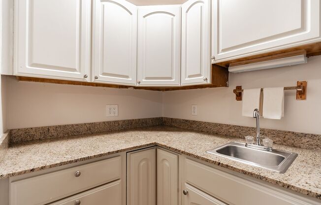 1 bed, 1 bath, 617 sqft, $1,767, Unit 238