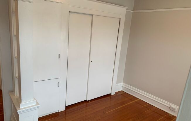 Studio, 1 bath, 450 sqft, $1,195, Unit 206