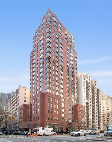 Studio, 1 bath, $3,400, Unit 20C
