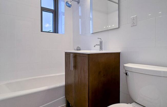 Studio, 1 bath, $4,100, Unit 15S