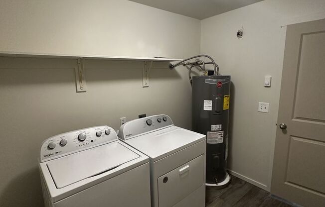 2 beds, 1 bath, 953 sqft, $1,450, Unit Unit # 31