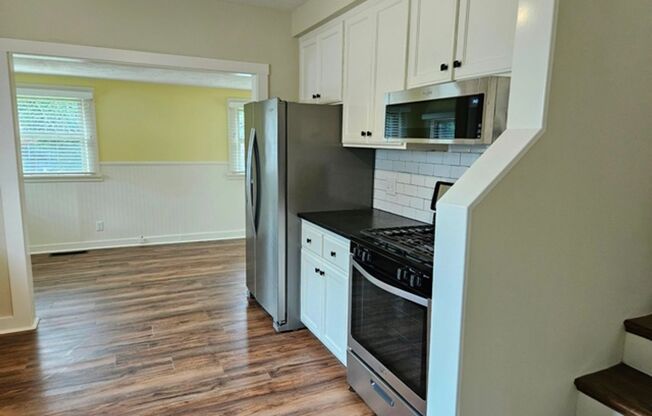 4Bd/1Ba two story home - For viewing