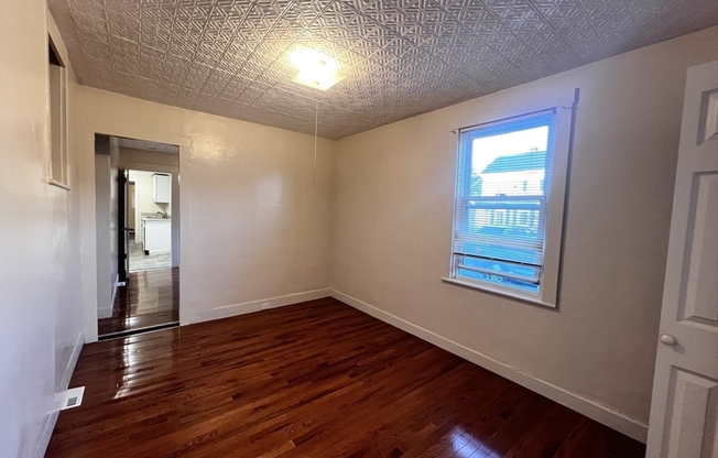 3 beds, 1 bath, 1,000 sqft, $2,900, Unit 1