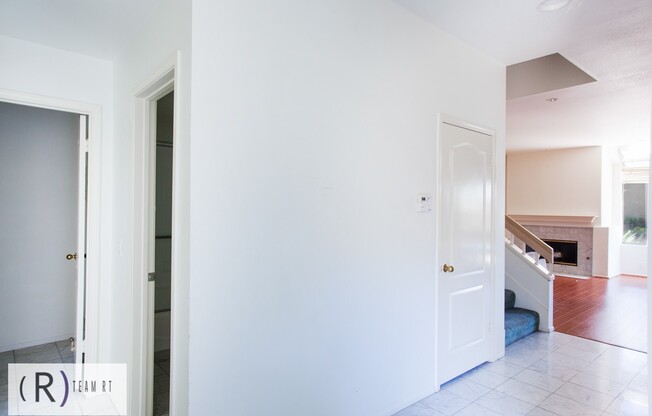 Fully Furnished 3be/3ba Home in Desirable Irvine Near University Town Center!