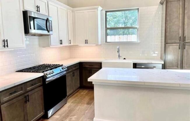 803 THORNTON RD