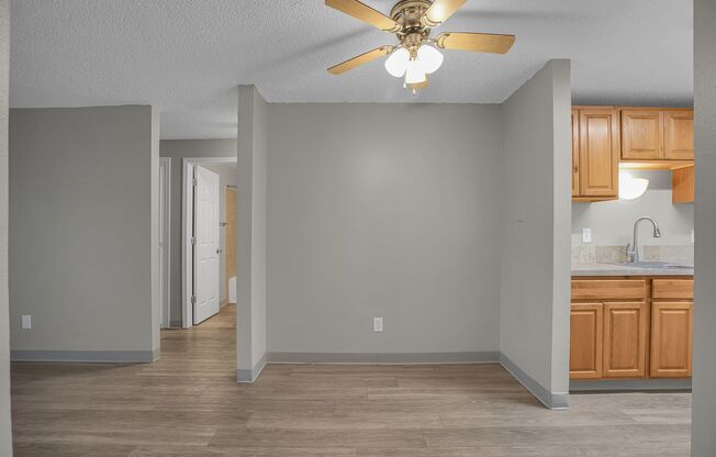 2 beds, 1 bath, 776 sqft, $1,450, Unit 307-034