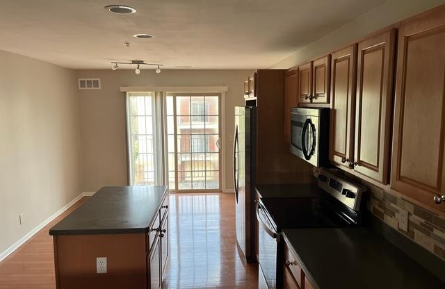 1473 ASHFORD CT
