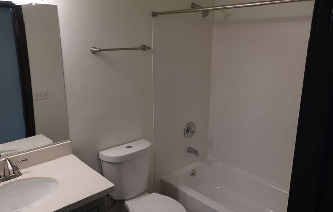 1 bed, 1 bath, $1,695, Unit 308
