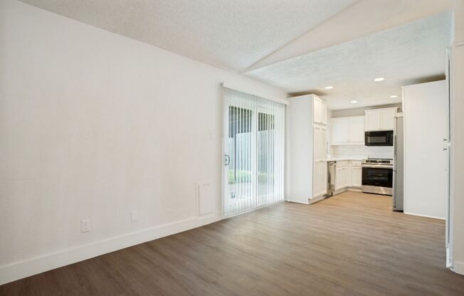 Freshly Renovated 3 Bedroom House in Plano!