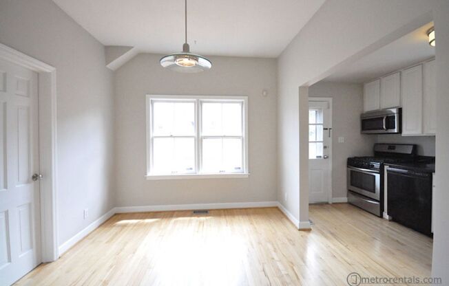 2 beds, 1 bath, $1,795, Unit 504