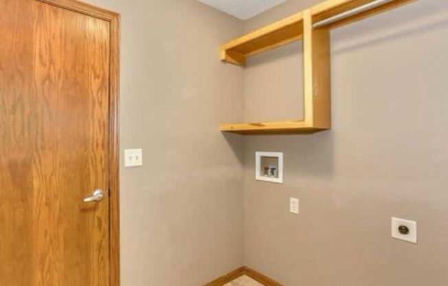 5 Bedroom Home In Derby