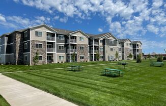 Falcon Apartments 3
