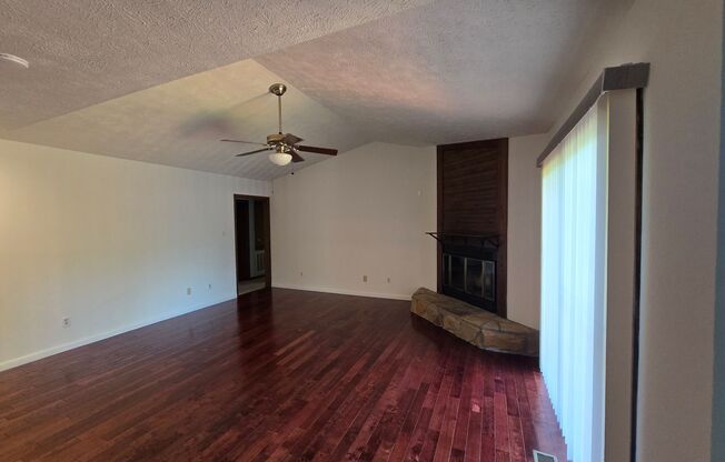 5960 Laguna ~ The Lakes