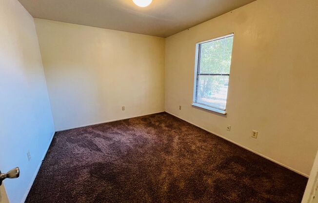 Cozy 2-Bedroom, 1-Bathroom Home in Oroville