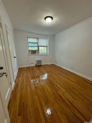 2 beds, 1 bath, $2,500, Unit 67E