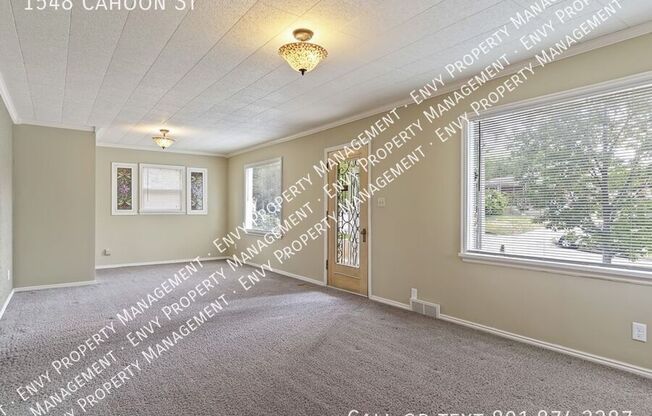 1548 CAHOON ST