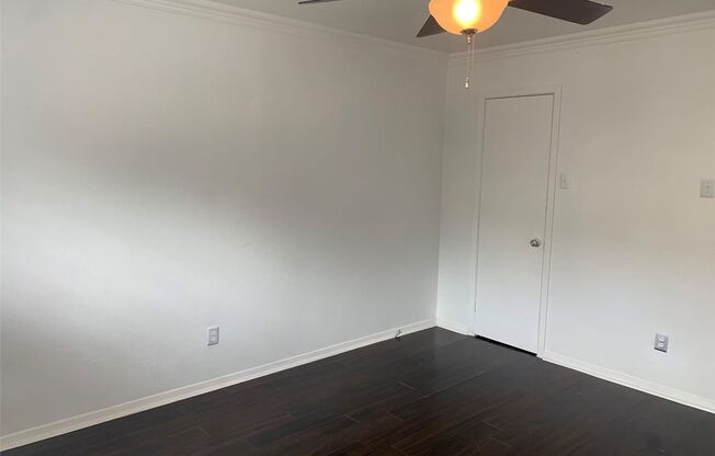 2 beds, 2 baths, 719 sqft, $1,395, Unit 204