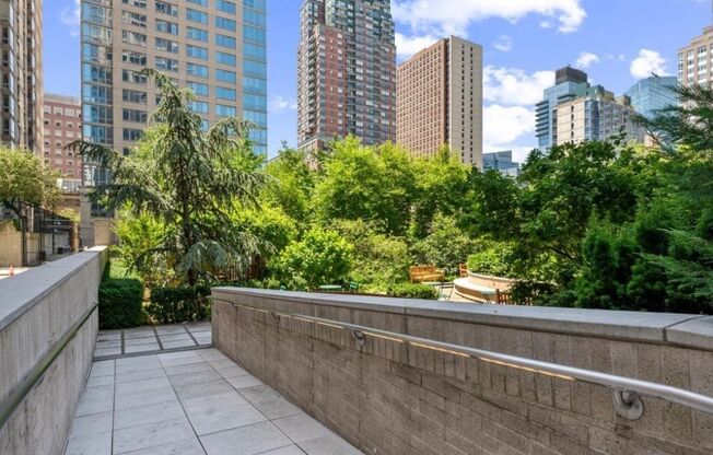 1 bed, 2.5 baths, 633 sqft, $6,000, Unit 23H