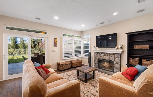 Amazing 4 Bedroom Furnished Home in Trabuco Canyon!