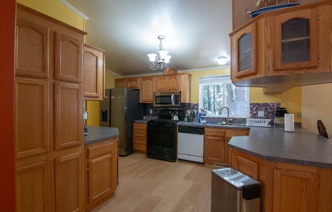 3 beds, 2 baths, $1,995