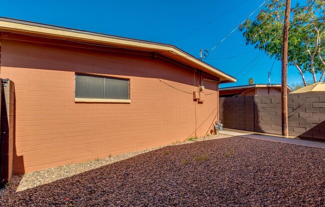 1921 E. Virginia Ave