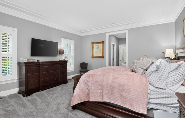 4 beds, 3.5 baths, $6,300