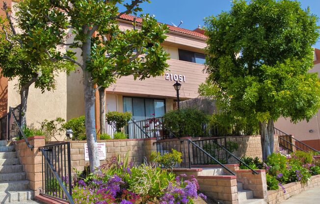 2 beds, 2.5 baths, 1,102 sqft, $2,698, Unit 309