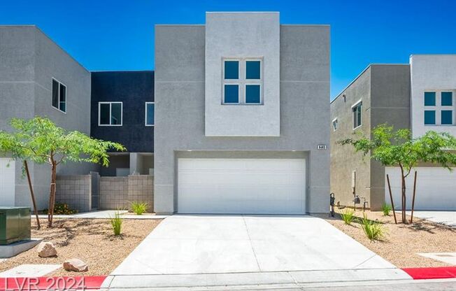 Gorgeous Modern 4 Bedroom Home in Gated Community