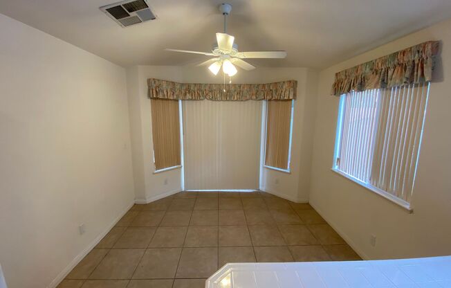 2 bed/ 2 bath home located in Peccole Ranch