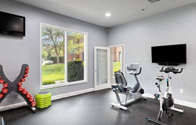 Weston Point Apartments - 24-hour fitness center