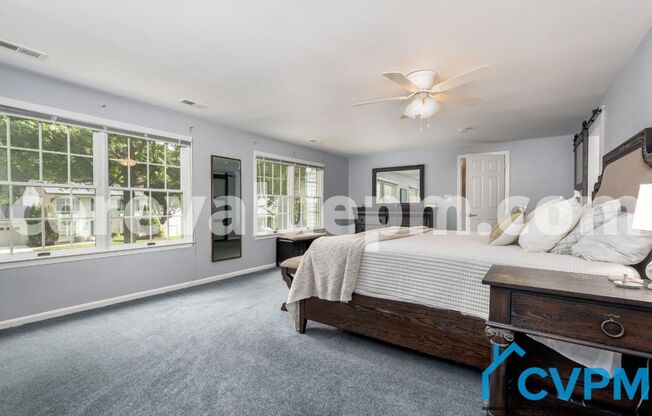 5 beds, 4.5 baths, $4,000