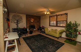 3 beds, 3 baths, $2,400, Unit Unit A