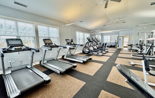 Available 09-05-25! End Unit - Pet Friendly - Downstairs Primary Suite!