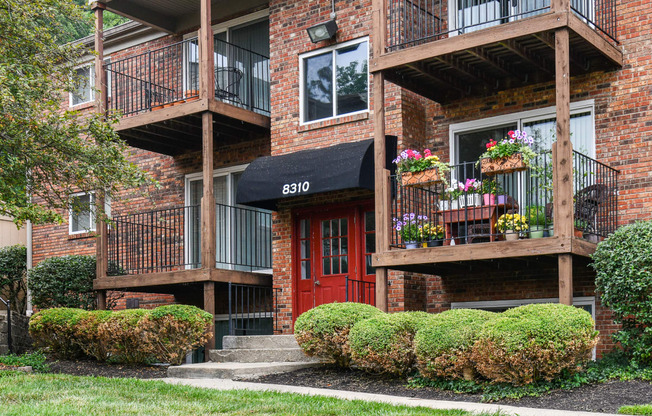 Exterior view of buildings with private balconies at Heritage Hill Estates Apartments, Cincinnati, Ohio 45227