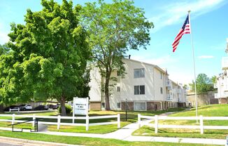 Lower-Level Roy 2 Bedroom, 1 Bathroom Condo Available!