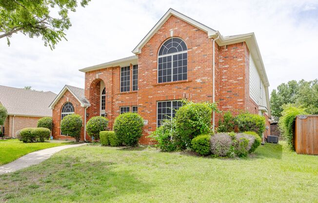 Discover comfort and elegance in this beautifully updated 4-bedroom, 3-bathroom home with 3,476 sq ft of living space, located in a prime Richardson neighborhood.