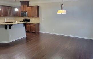 3 beds, 2.5 baths, $2,050