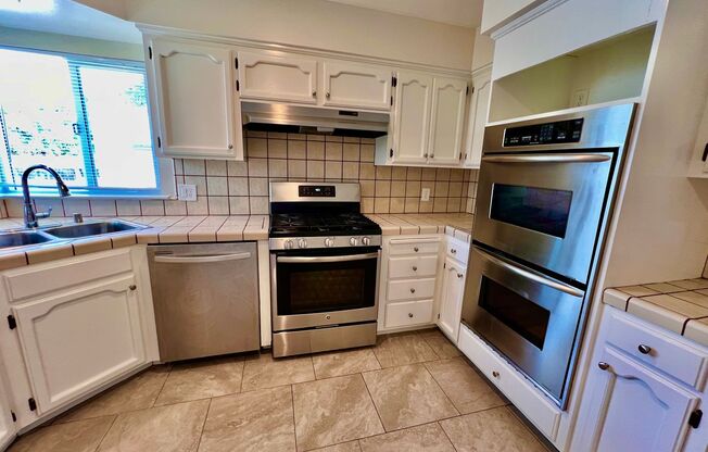 $2,300 Peach & Kings Canyon, 3 Bedroom - S. Caesar Ave, Fresno