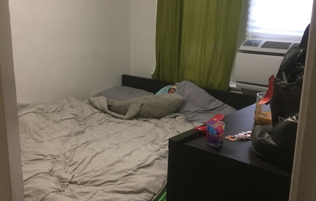 1 bed, 1 bath, 400 sqft, $1,175, Unit 3E