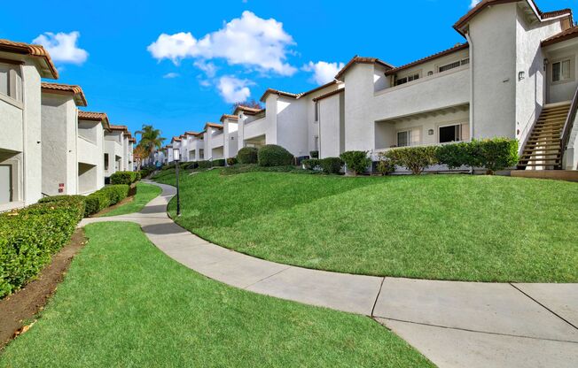 2 beds, 2 baths, 850 sqft, $2,150, Unit J276