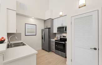 1 bed, 1 bath, 751 sqft, $2,945, Unit 519