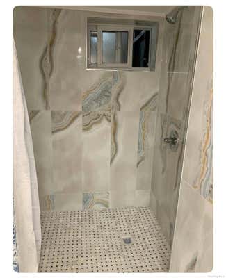 Studio, 1 bath, $1,995