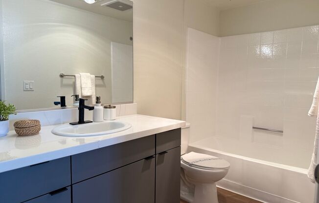 2 beds, 2 baths, 973 sqft, $3,035, Unit 363