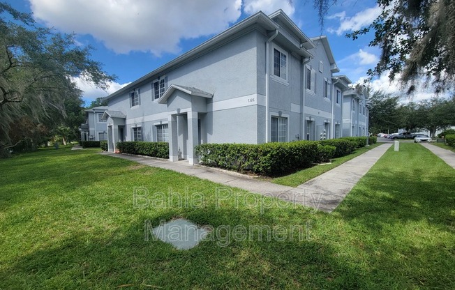 7326 E BANK DR